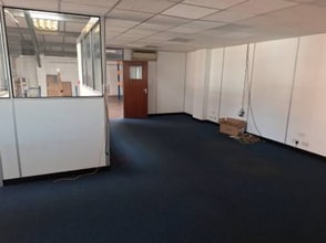 Rutherford Way, Crawley à louer Photo intérieure- Image 1 de 5