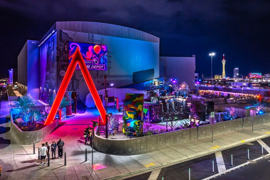 AREA15- Sirius Ave, Las Vegas, NV à louer - Photo du bâtiment - Image 2 de 9
