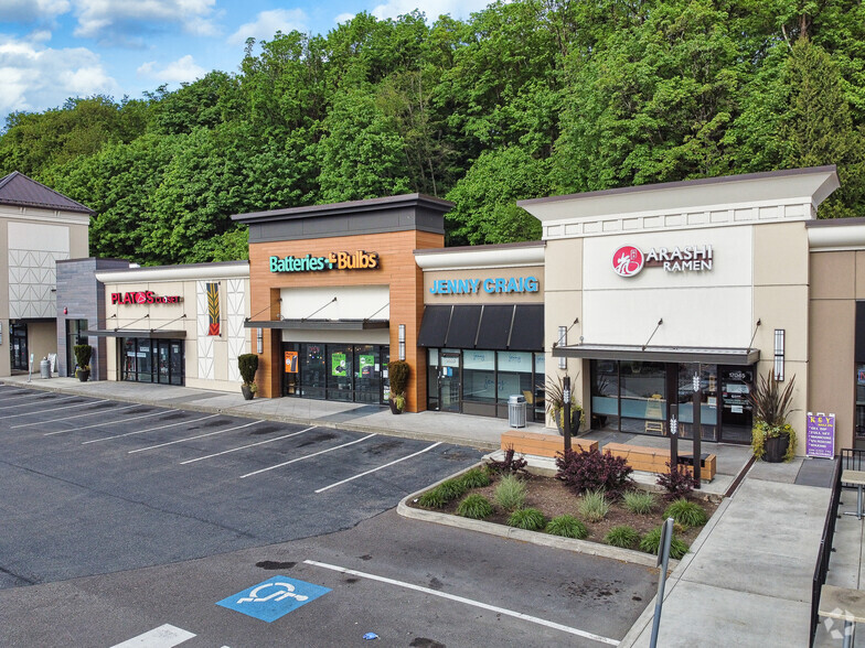 17005-17095 Southcenter Pky, Tukwila, WA for sale - Primary Photo - Image 1 of 1