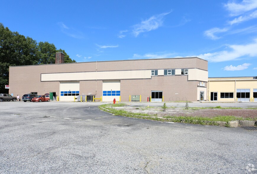 312 Main St, Hudson, MA à louer - Photo du bâtiment - Image 3 de 5
