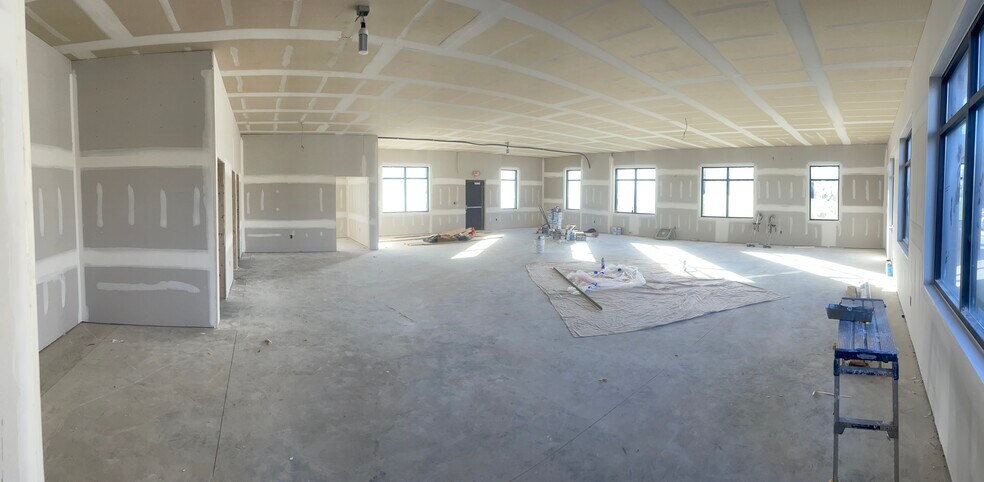 136 Westwood Blvd, Columbus, IN à louer - Photo intérieure - Image 3 de 10