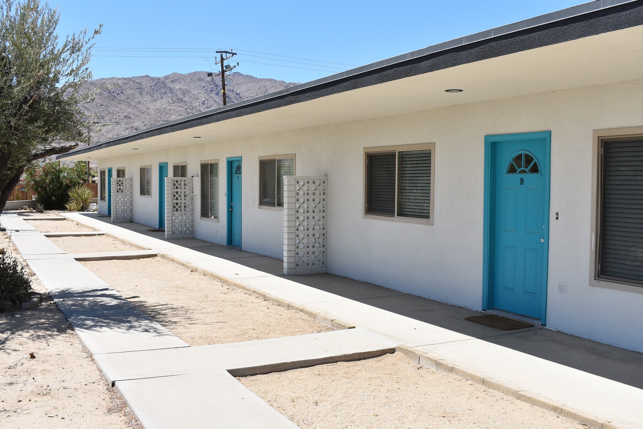 73636 Cactus Dr, Twentynine Palms, CA à vendre Photo du bâtiment- Image 1 de 1