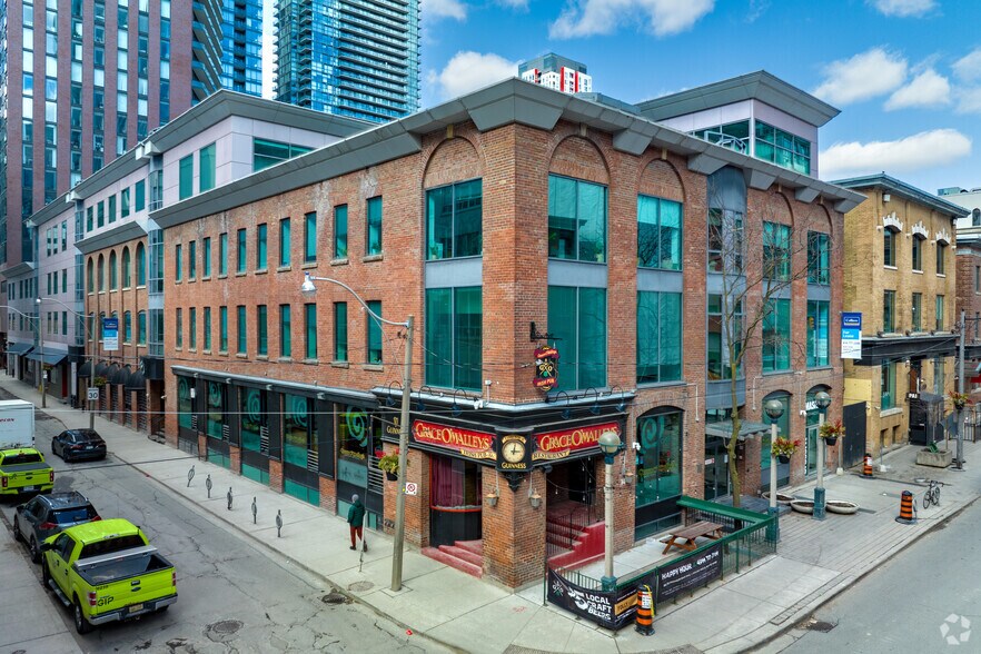 14 Duncan St, Toronto, ON à louer - Photo du bâtiment - Image 1 de 5