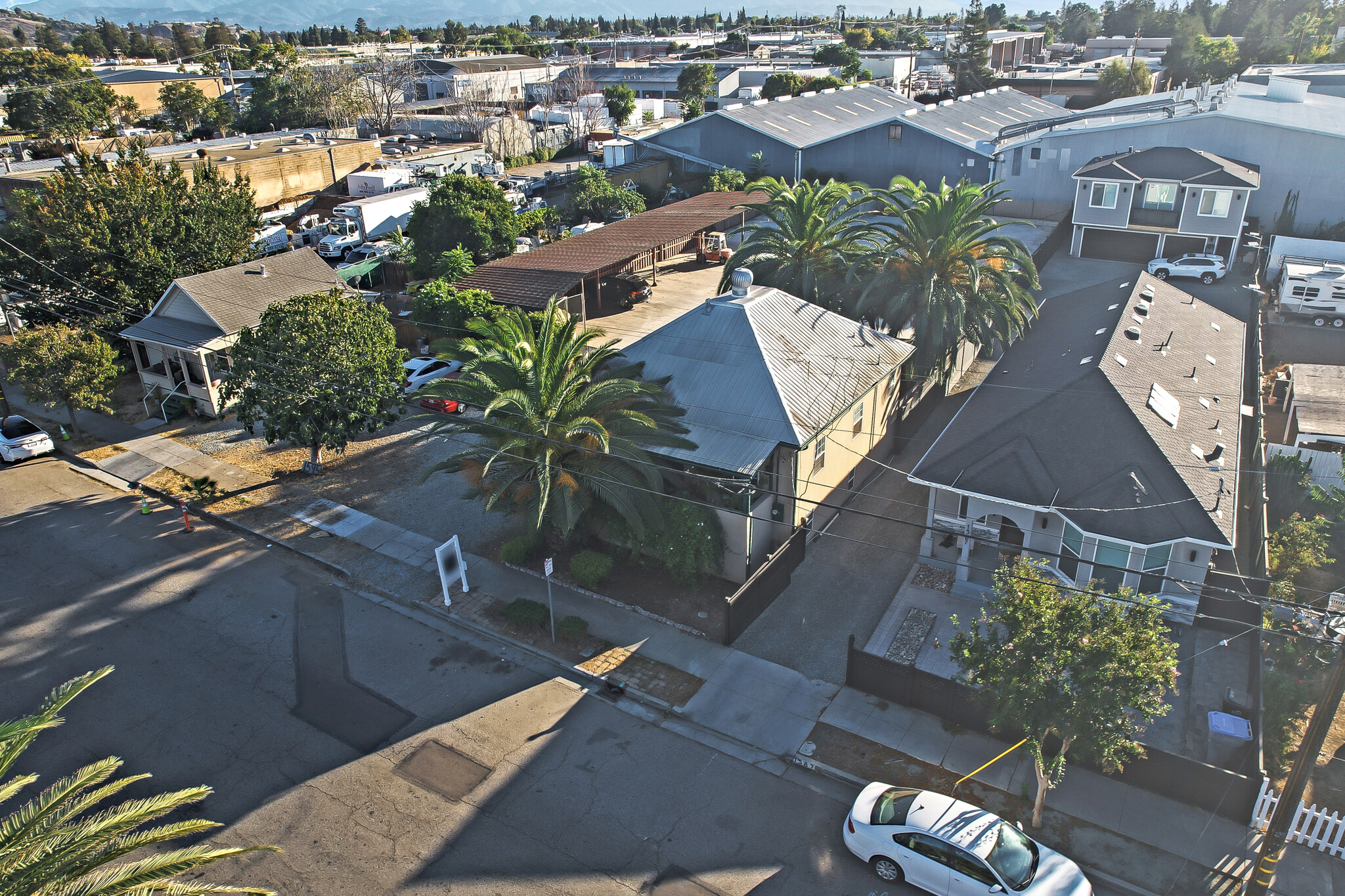 1595 Pomona Ave, San Jose, CA à vendre Photo du bâtiment- Image 1 de 1