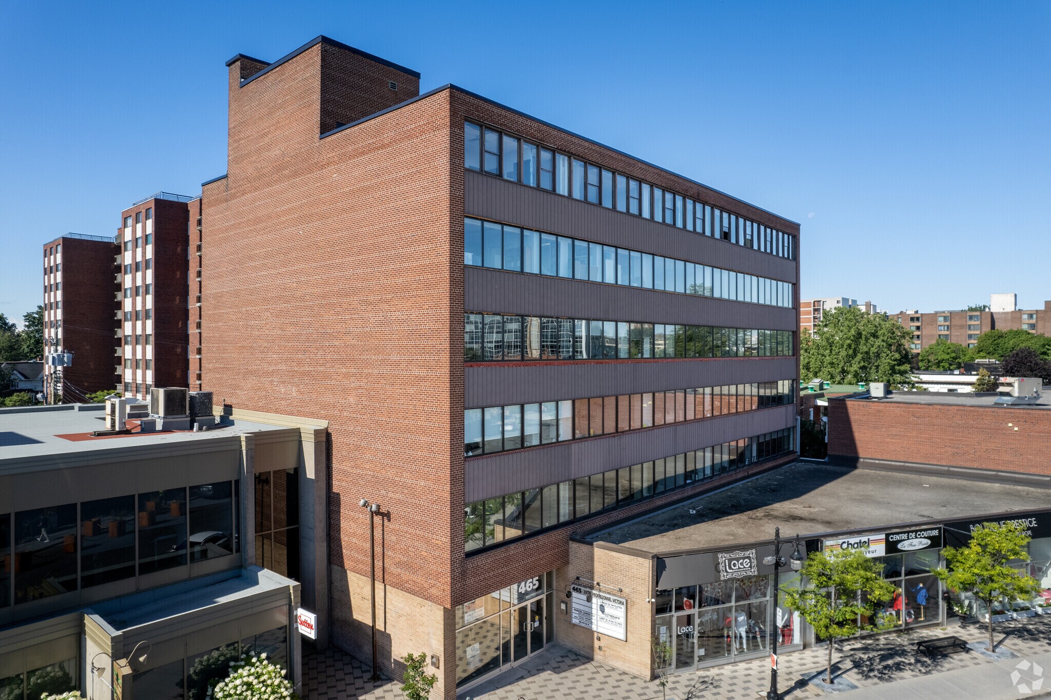 465 Av Victoria, St-Lambert, QC for sale Building Photo- Image 1 of 1
