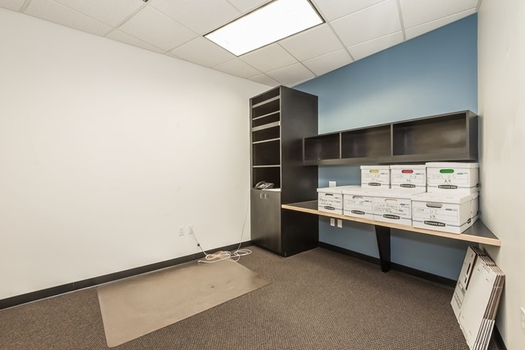 13170 Spring St, Baldwin Park, CA à louer - Photo du bâtiment - Image 3 de 28