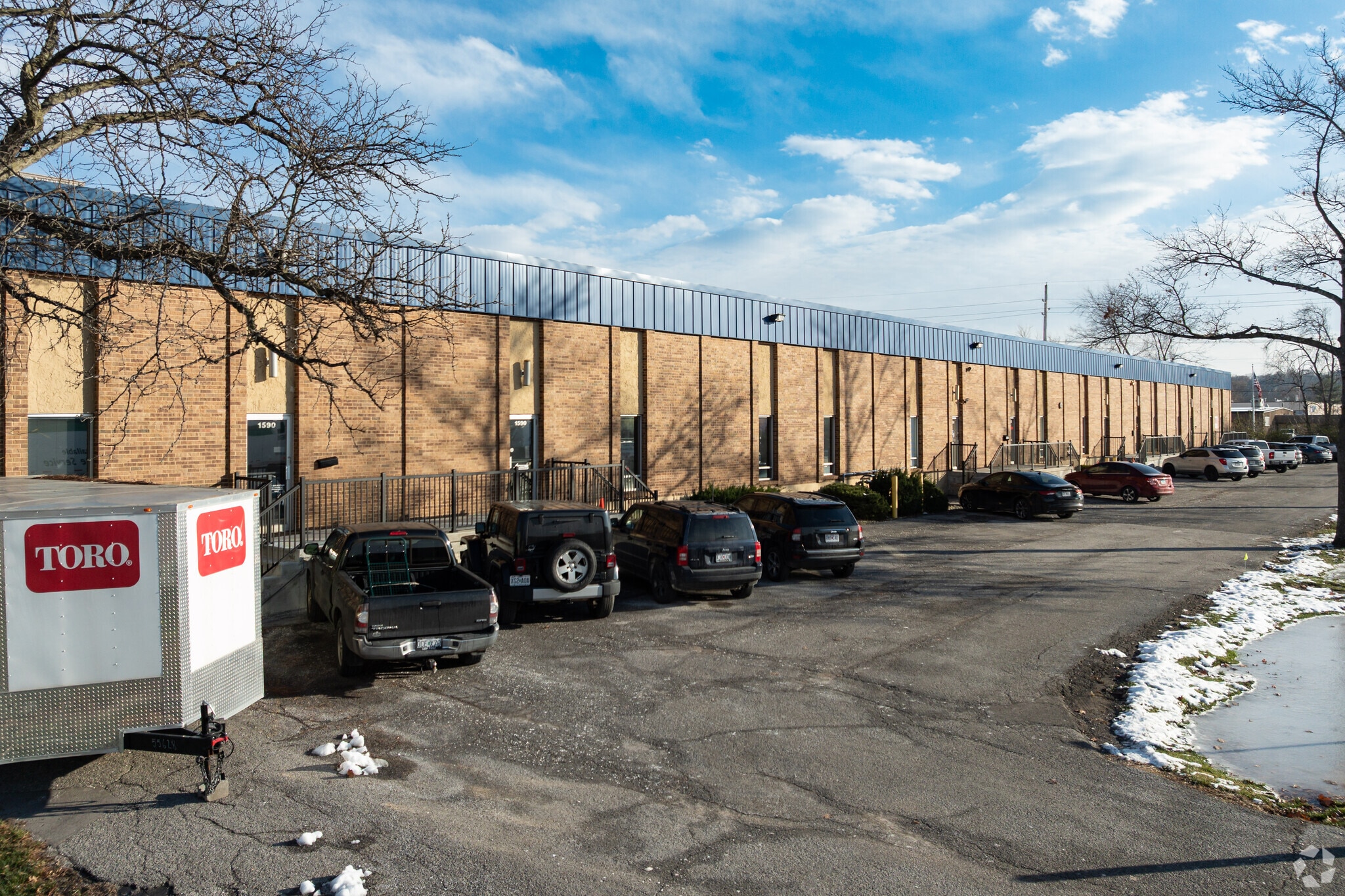 1560-1590 Fenpark Dr, Fenton, MO for lease Primary Photo- Image 1 of 4