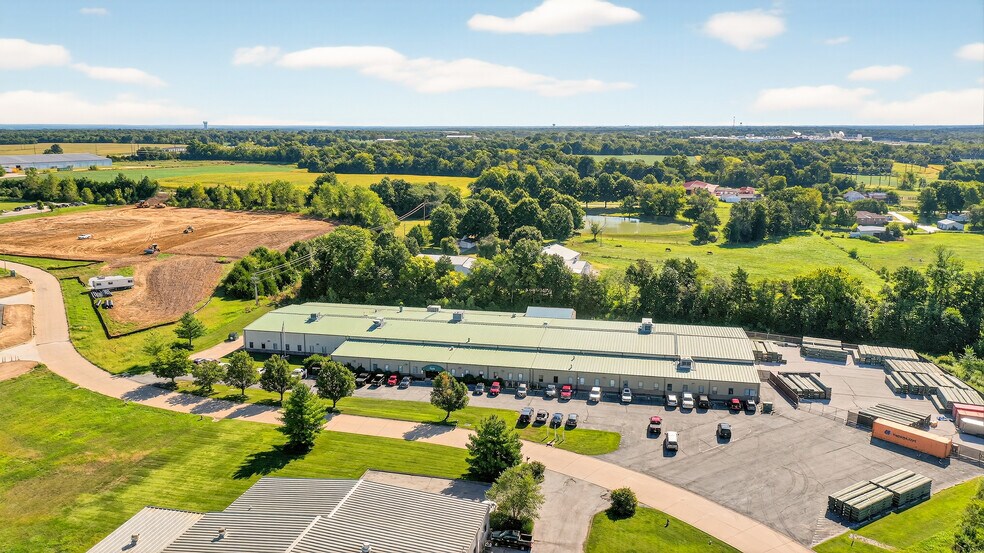 75 Cooperative Way, Wright City, MO à vendre - Photo du bâtiment - Image 2 de 6
