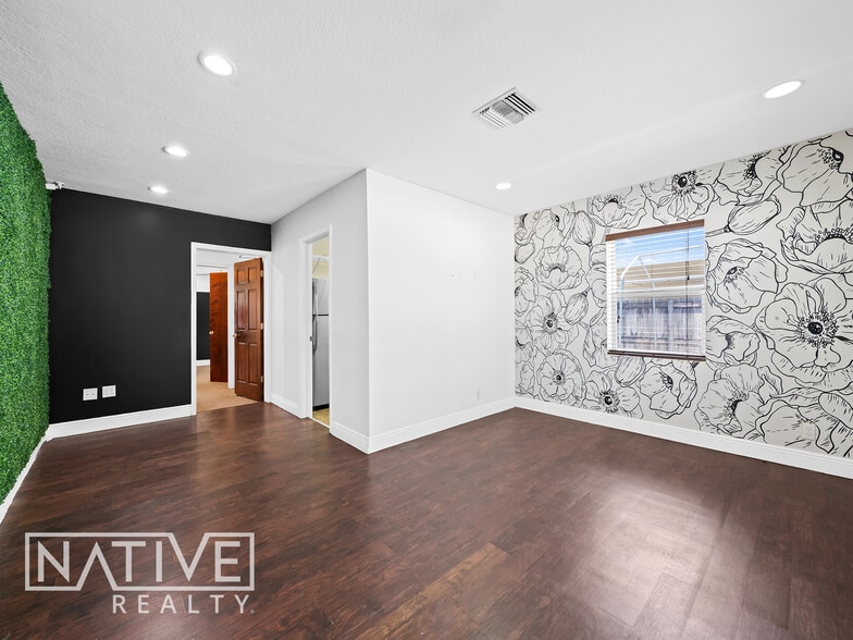 642 NE 3rd Ave, Fort Lauderdale, FL à louer - Photo du bâtiment - Image 3 de 17