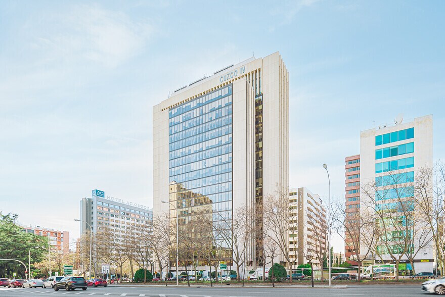 Paseo Castellana, 141, Madrid, Madrid à louer - Photo du bâtiment - Image 2 de 5