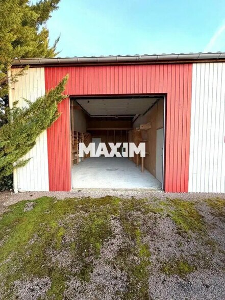11 Rue De L'Artisanat, Couternon à louer - Photo principale - Image 1 de 3