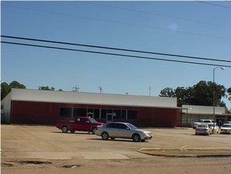 More details for 501 Main Ave, Magee, MS - Retail for Sale