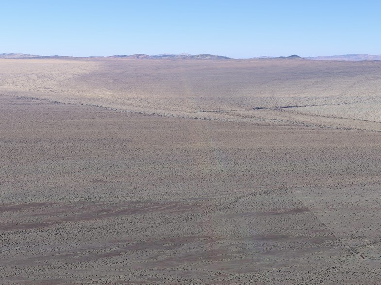 Near Turtle Mountain Rd, Needles, CA à vendre - Autre - Image 1 de 1
