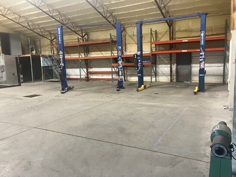 328 W Lucy Ave, Salt Lake City, UT à vendre - Photo du bâtiment - Image 2 de 7