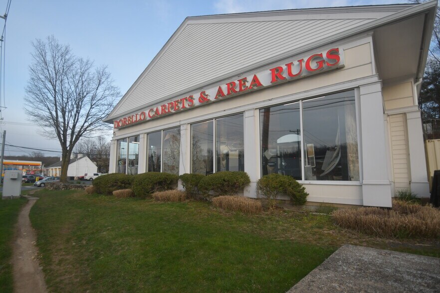 594 Main Ave, Norwalk, CT à vendre - Photo du bâtiment - Image 2 de 16