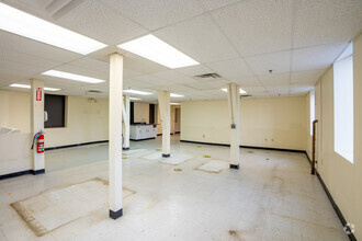 47 Hall St, Medford, MA for lease Interior Photo- Image 1 of 7