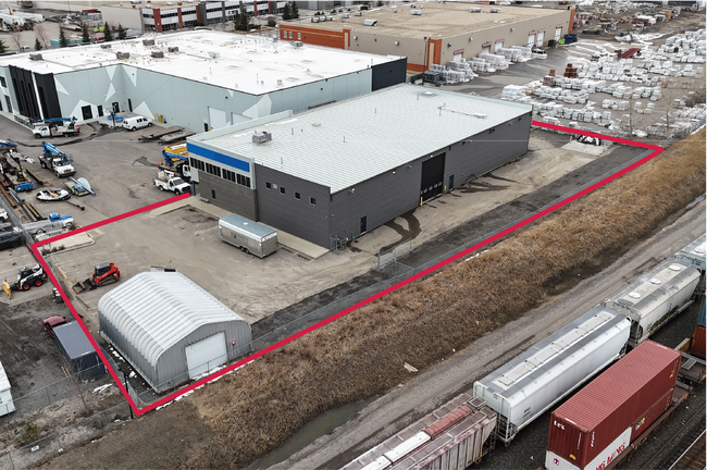 Plus de détails pour 4940 102 Av SE, Calgary, AB - Bureau, Industriel à louer