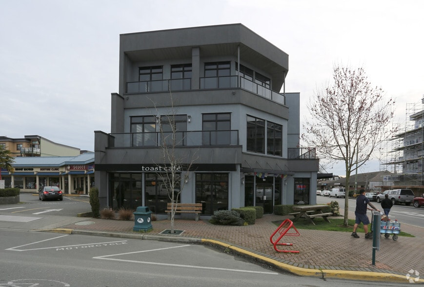 2400 Bevan Ave, Sidney, BC for sale - Building Photo - Image 3 of 3