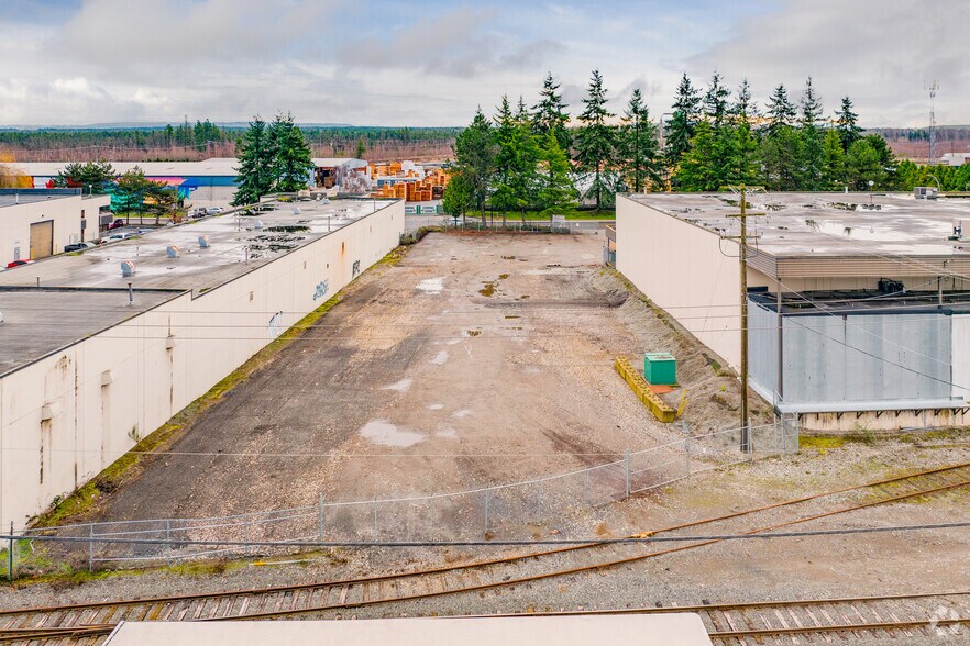 7901 Progress Way, Delta, BC for lease - Primary Photo - Image 1 of 3