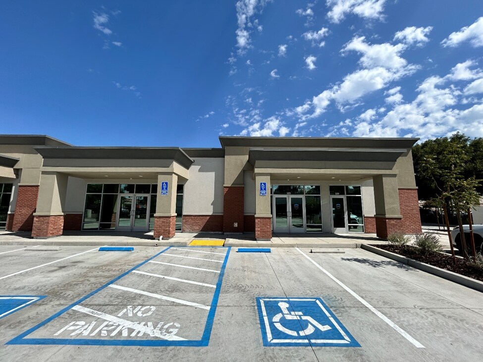 3060 N Mariposa St, Fresno, CA for lease Primary Photo- Image 1 of 5