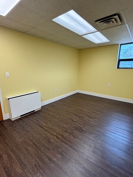 118 W Oak St, Mason, MI for lease - Interior Photo - Image 3 of 10