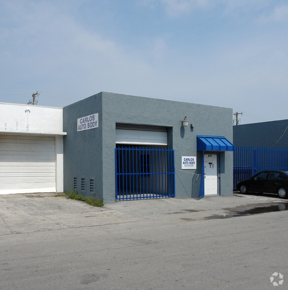 813 NW 8th Ave, Fort Lauderdale, FL à vendre - Photo du bâtiment - Image 2 de 17