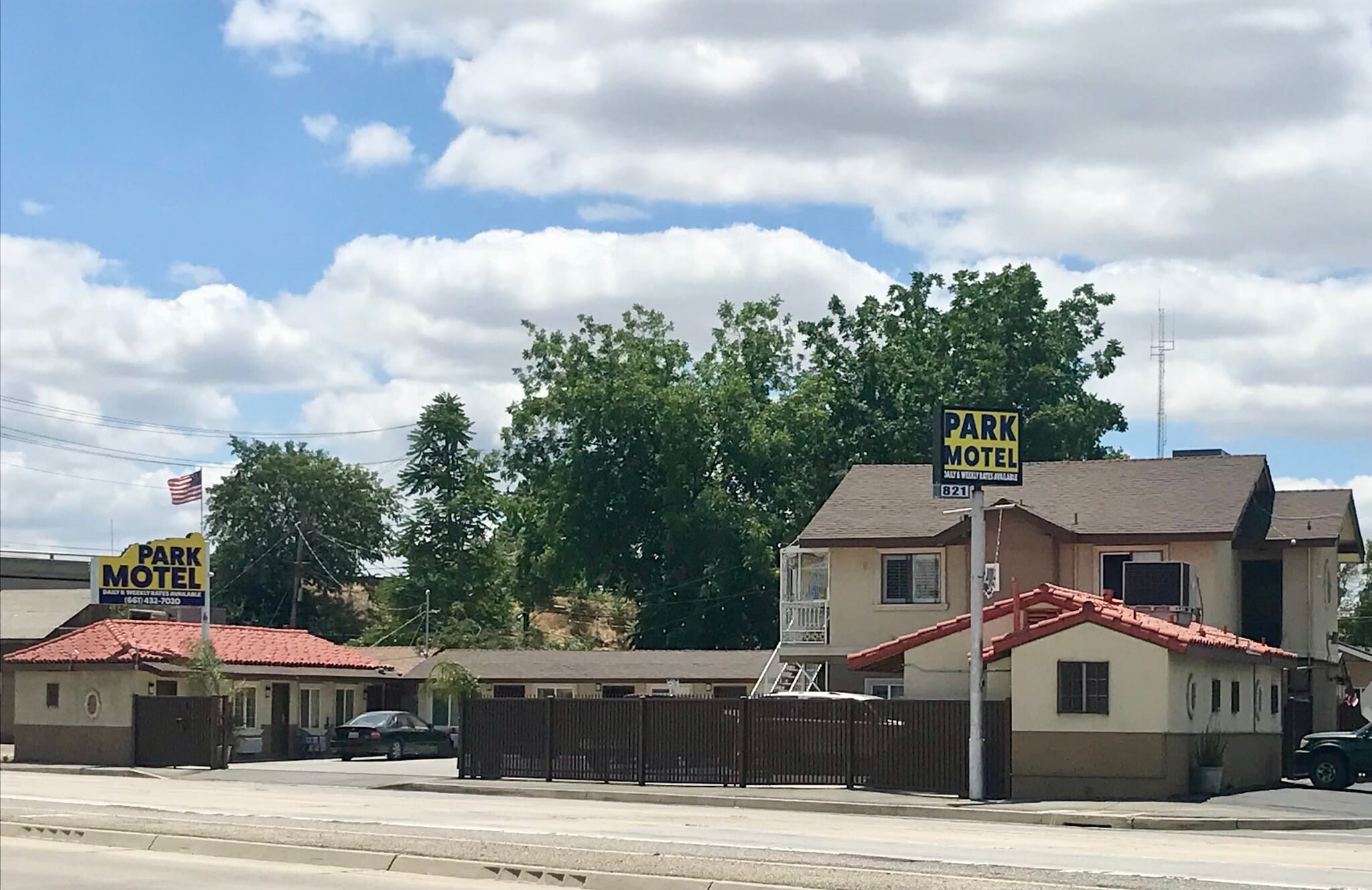821 Golden State Ave, Bakersfield, CA for sale Primary Photo- Image 1 of 23