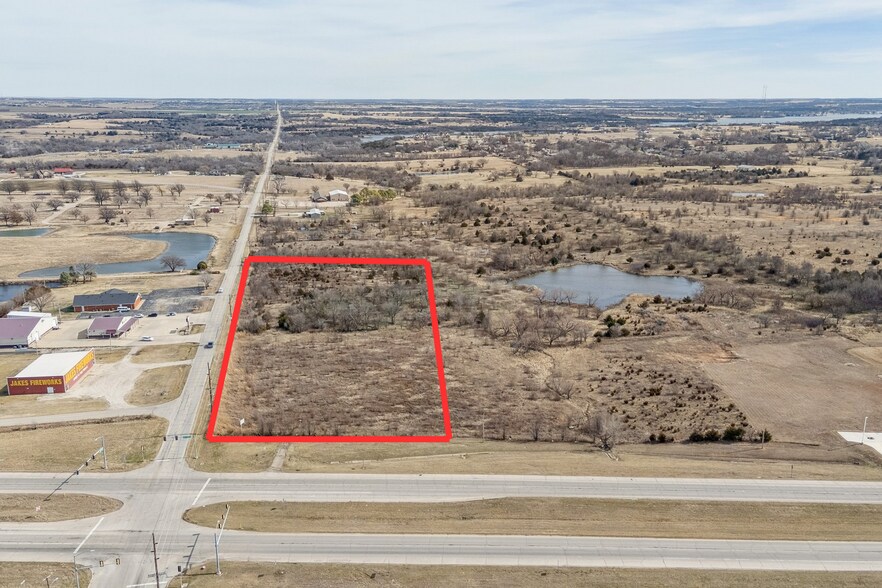 14th St & E Hubbard Rd, Ponca City, OK à vendre - Photo du bâtiment - Image 3 de 3