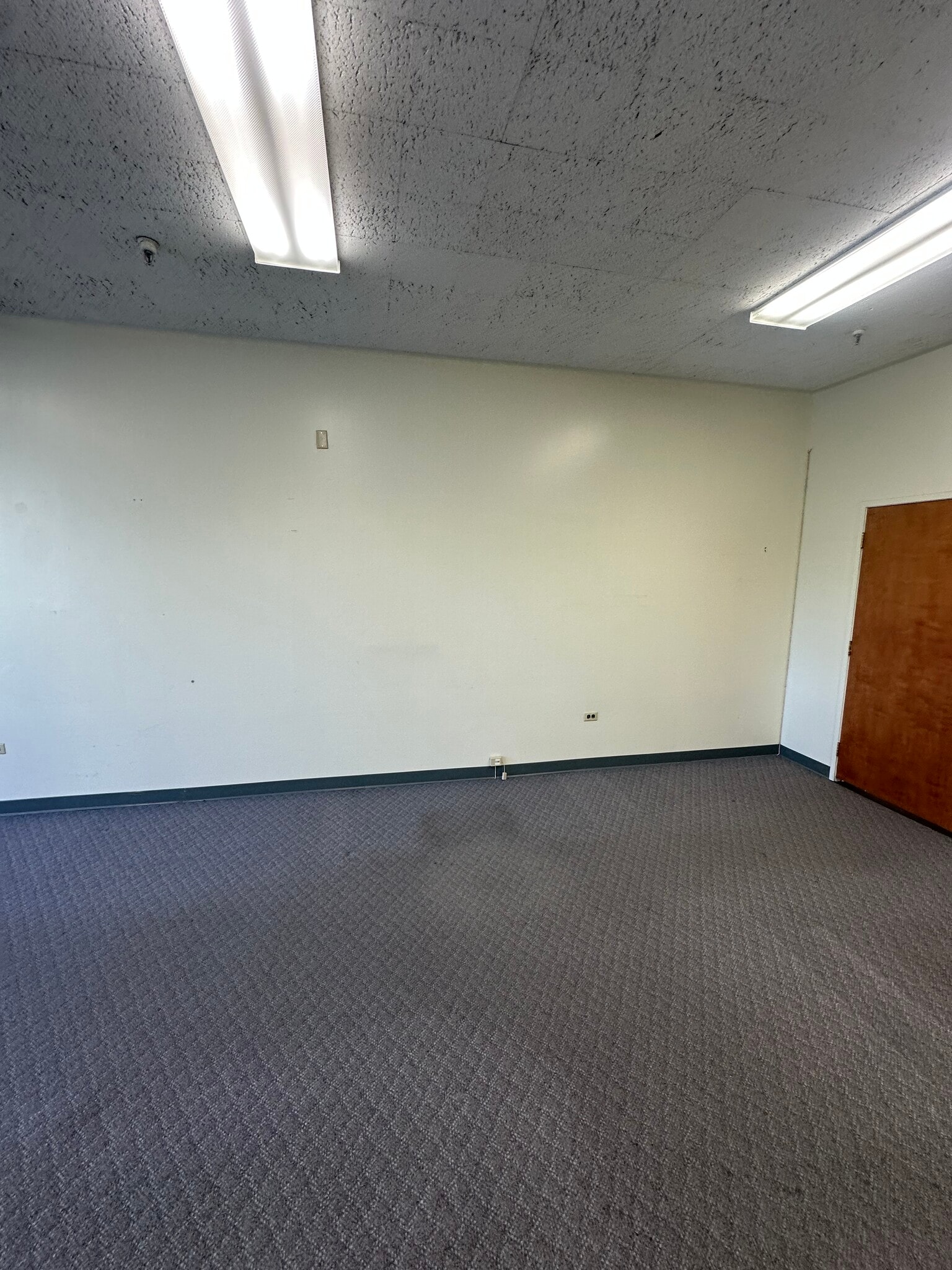 2411 Old Crow Canyon Rd, San Ramon, CA for lease Interior Photo- Image 1 of 3