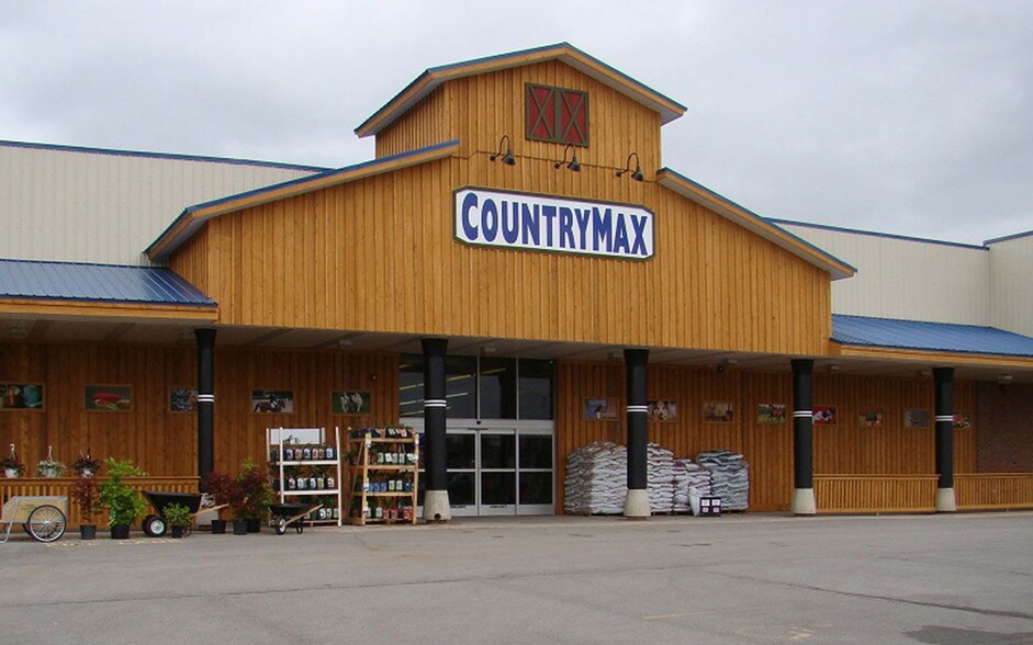 4101 Lakeville Rd, Geneseo, NY à vendre - Photo du bâtiment - Image 2 de 3