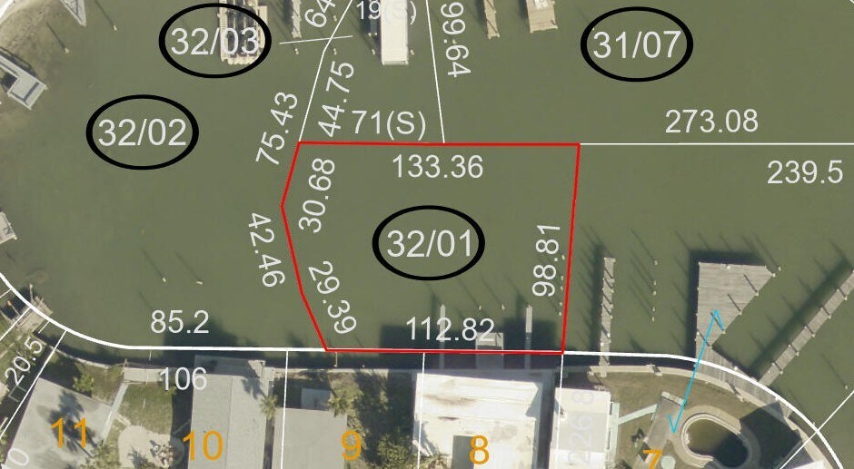629 Bay Esplanade, Clearwater, FL à vendre - Photo du bâtiment - Image 2 de 2
