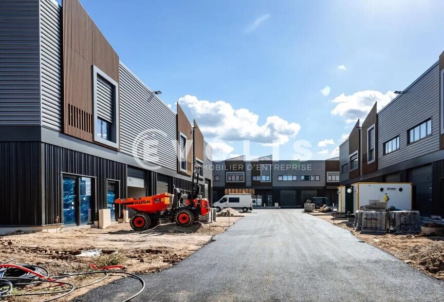 Rue Du Poteau, Courtry à louer - Photo du bâtiment - Image 2 de 7