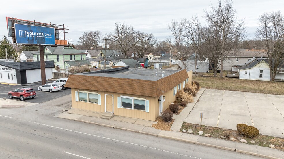 520 E 8th St, Anderson, IN à louer - Photo du bâtiment - Image 3 de 23