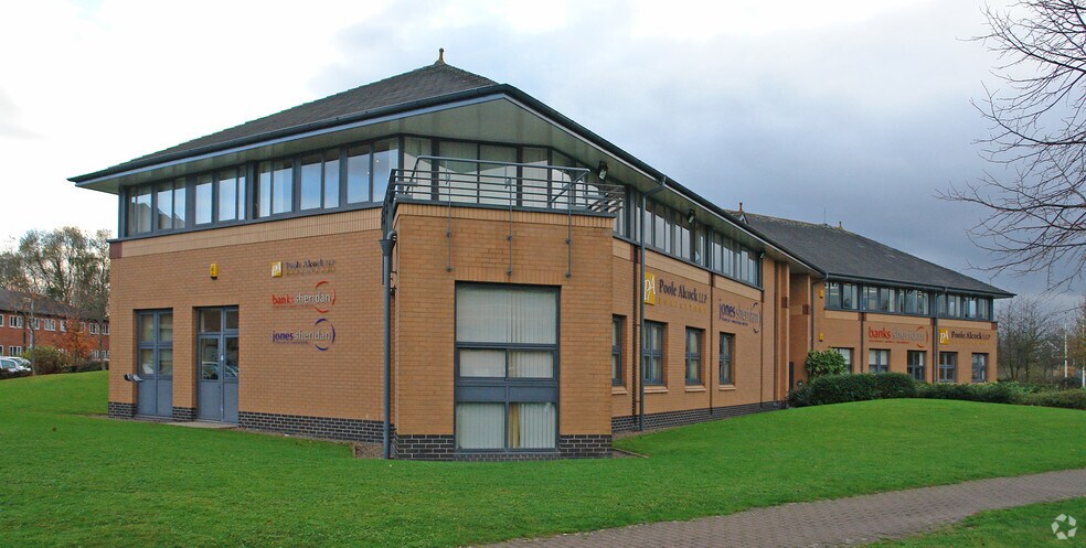 Electra Way, Crewe à louer - Photo principale - Image 1 de 11
