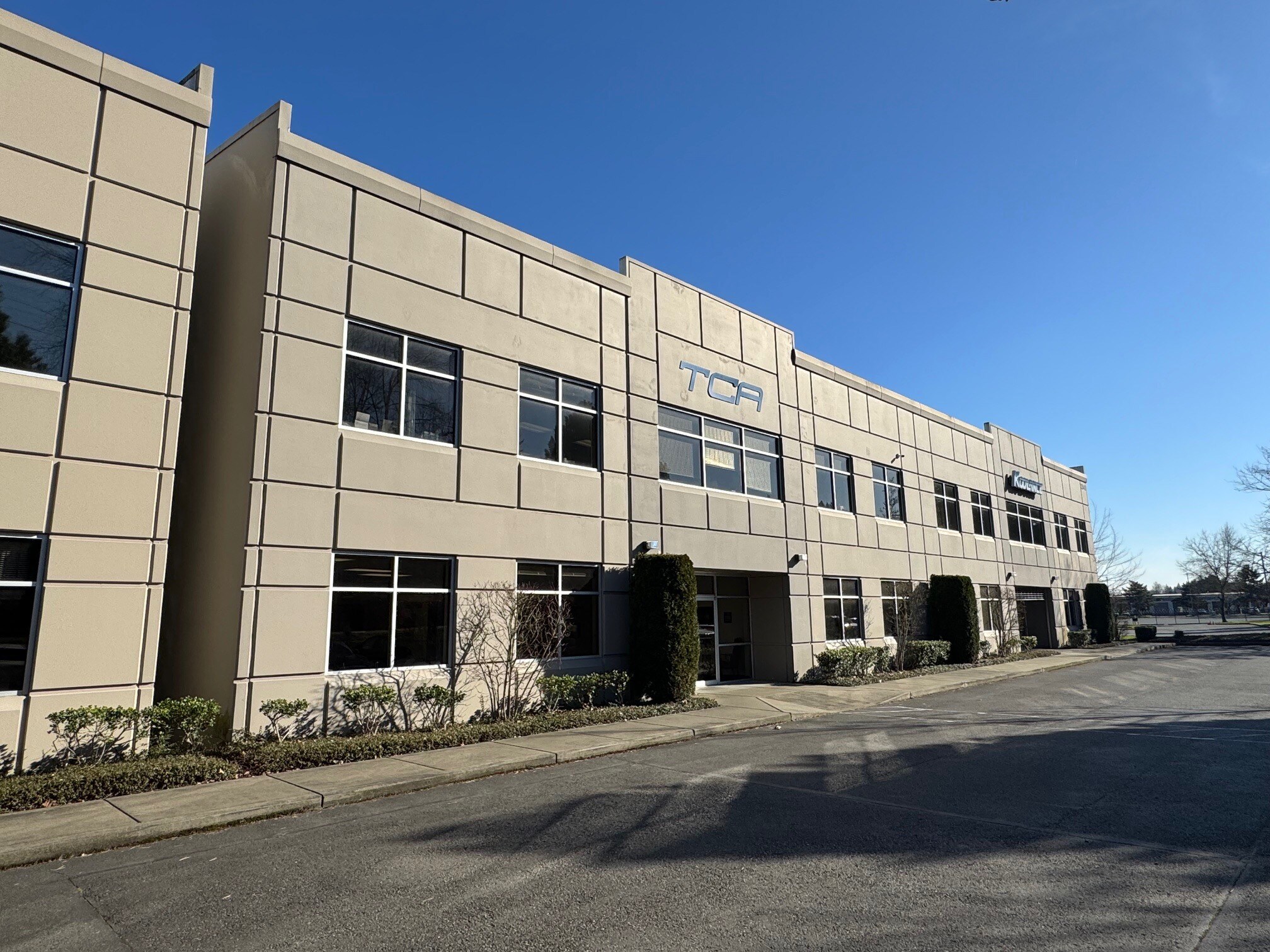 2840 W Valley Hwy N, Auburn, WA for lease Primary Photo- Image 1 of 5