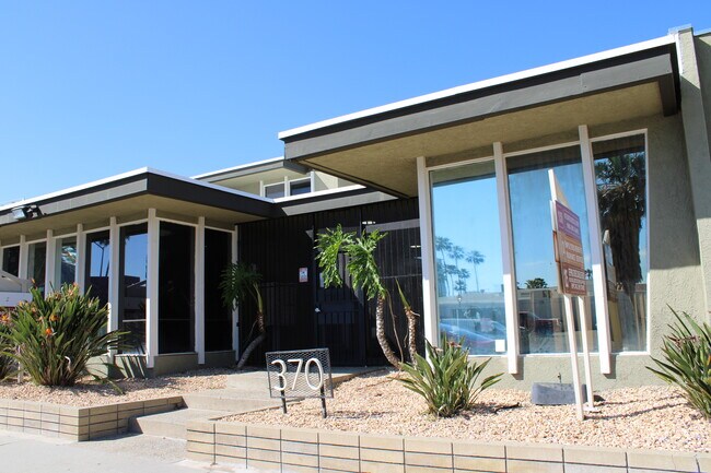 Plus de détails pour 370 W 6th St, San Bernardino, CA - Bureau à louer