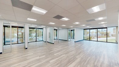 1800 S Australian Ave, West Palm Beach, FL for lease Interior Photo- Image 2 of 13