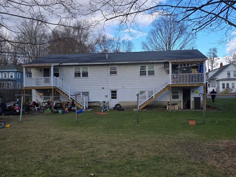 71 River St, Charlestown, NH à vendre - Photo du bâtiment - Image 2 de 9