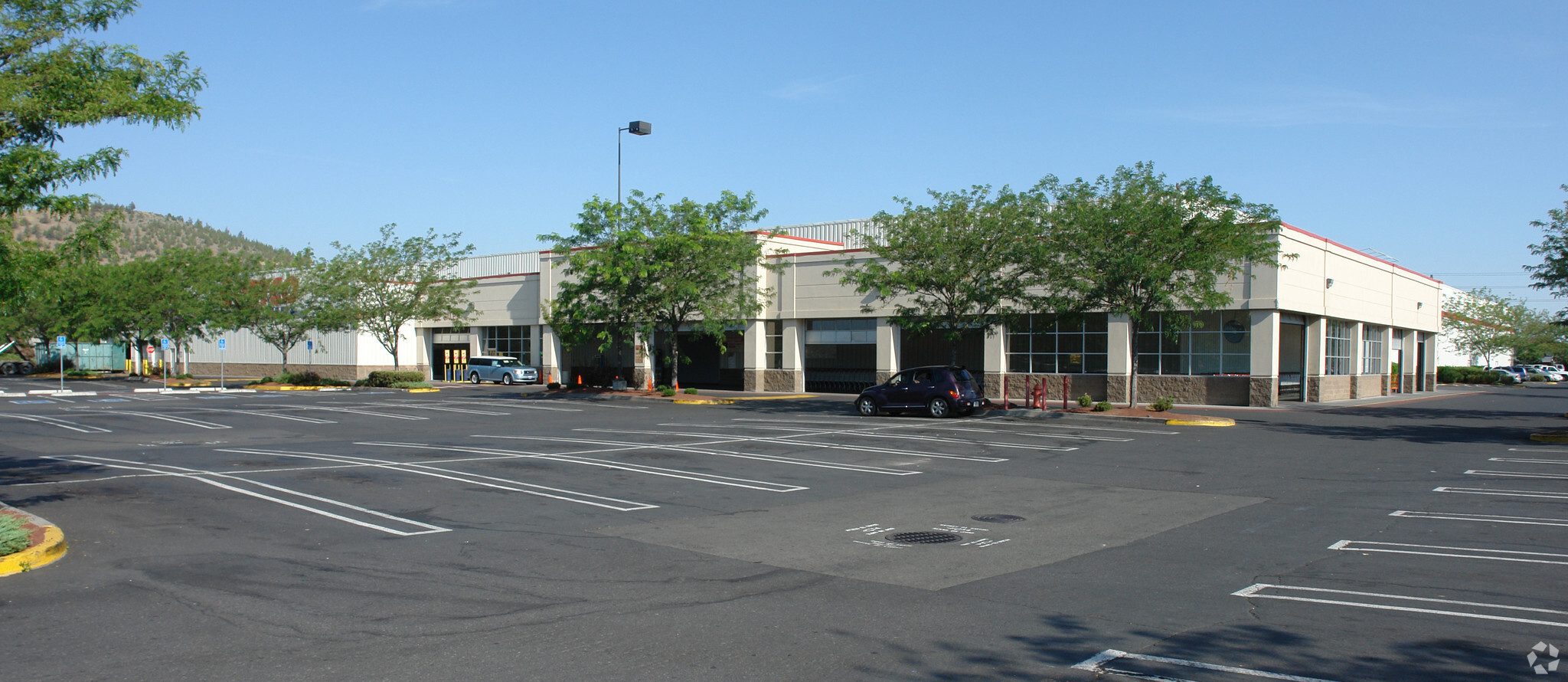 2500 NE US-20 Hwy, Bend, OR for lease Primary Photo- Image 1 of 6