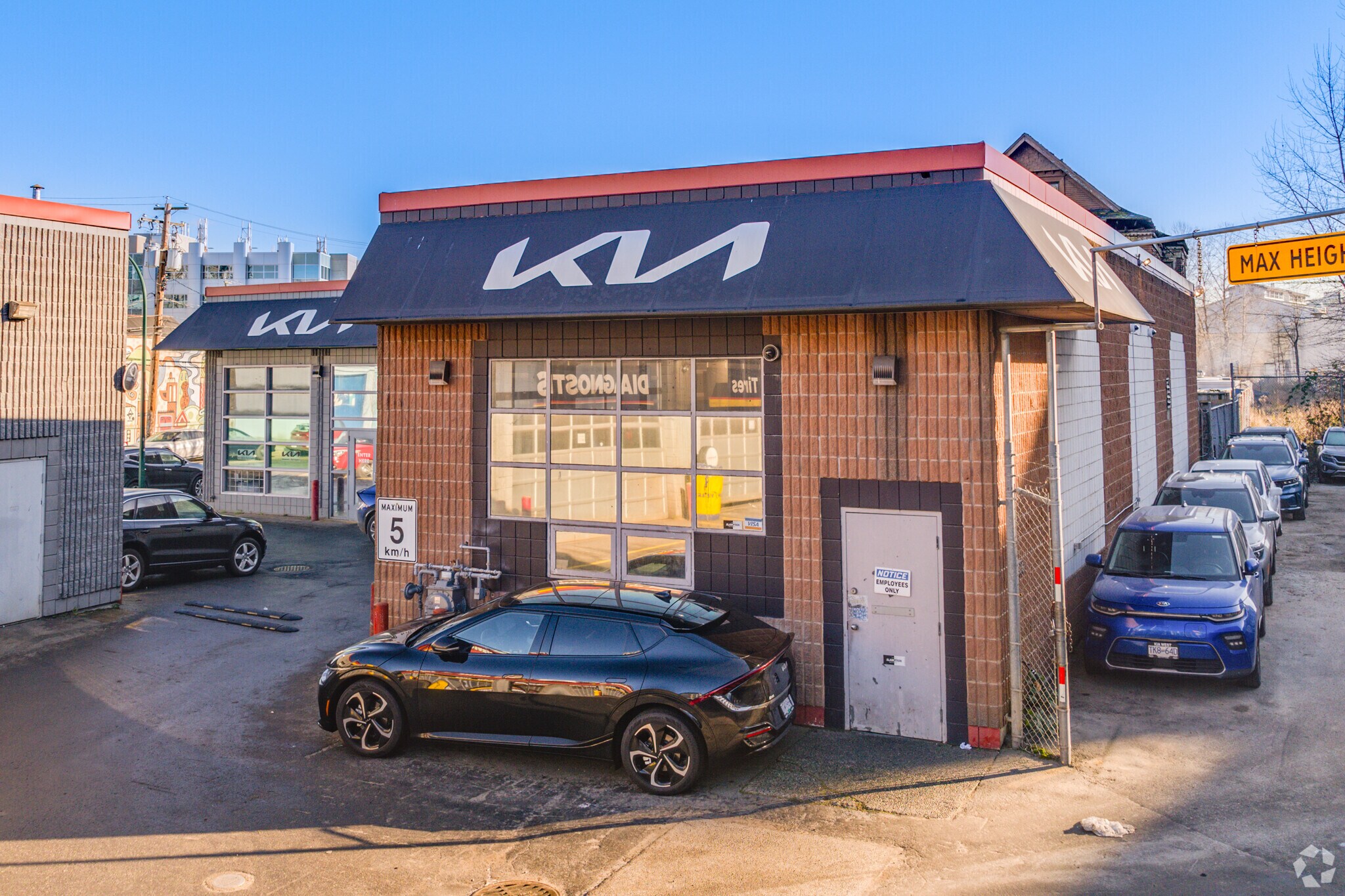 1688B Main St, Vancouver, BC for sale Primary Photo- Image 1 of 1