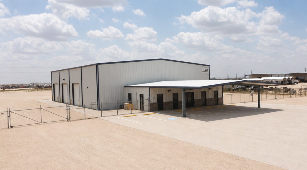 9215 W County Road 127, Midland, TX à louer - Photo du bâtiment - Image 2 de 24