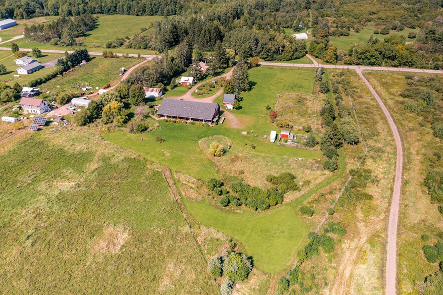 60445 E Summit Rd W, Ashland, WI for sale - Building Photo - Image 3 of 65