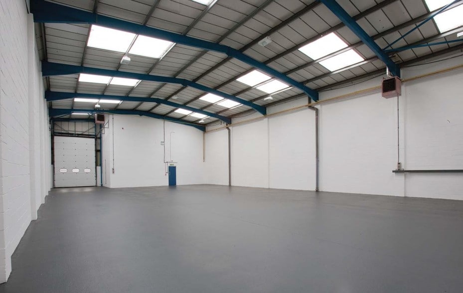 Airport Way, Luton for lease - Interior Photo - Image 2 of 5