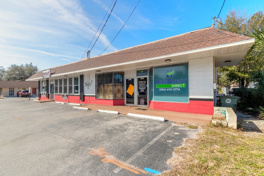 Mason Ave Center portfolio of 3 properties for sale on LoopNet.ca - Building Photo - Image 3 of 31