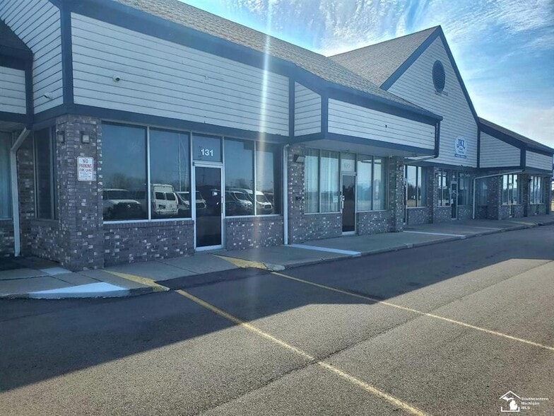14930 Laplaisance Rd, Monroe, MI for lease - Building Photo - Image 2 of 9