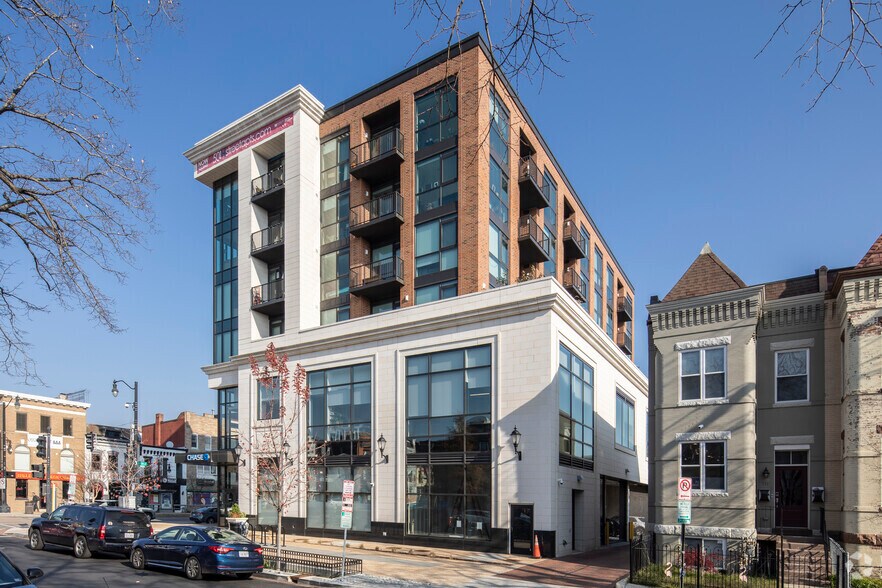 501 H St NE, Washington, DC à louer - Photo du bâtiment - Image 2 de 10