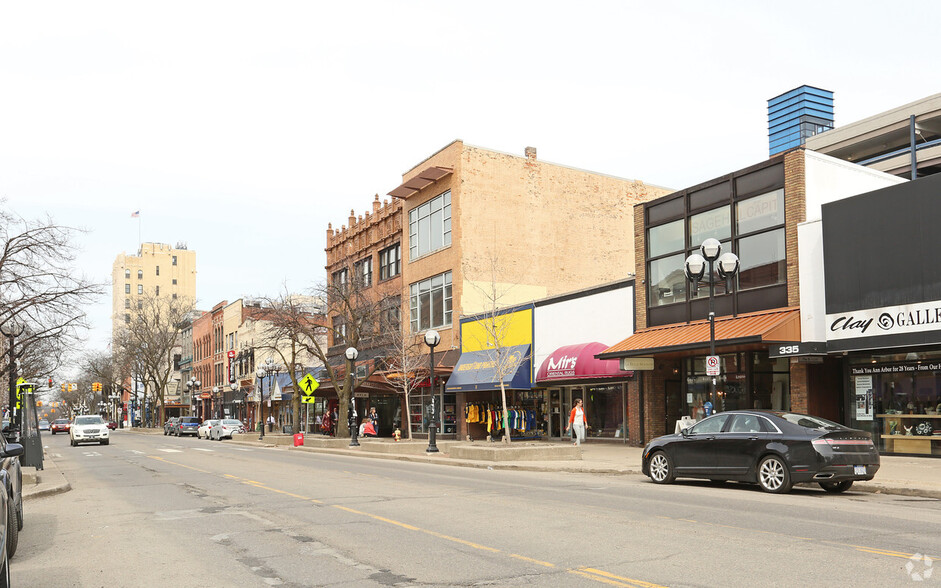 331 S Main St, Ann Arbor, MI à vendre - Photo du b timent - Image 3 de 3