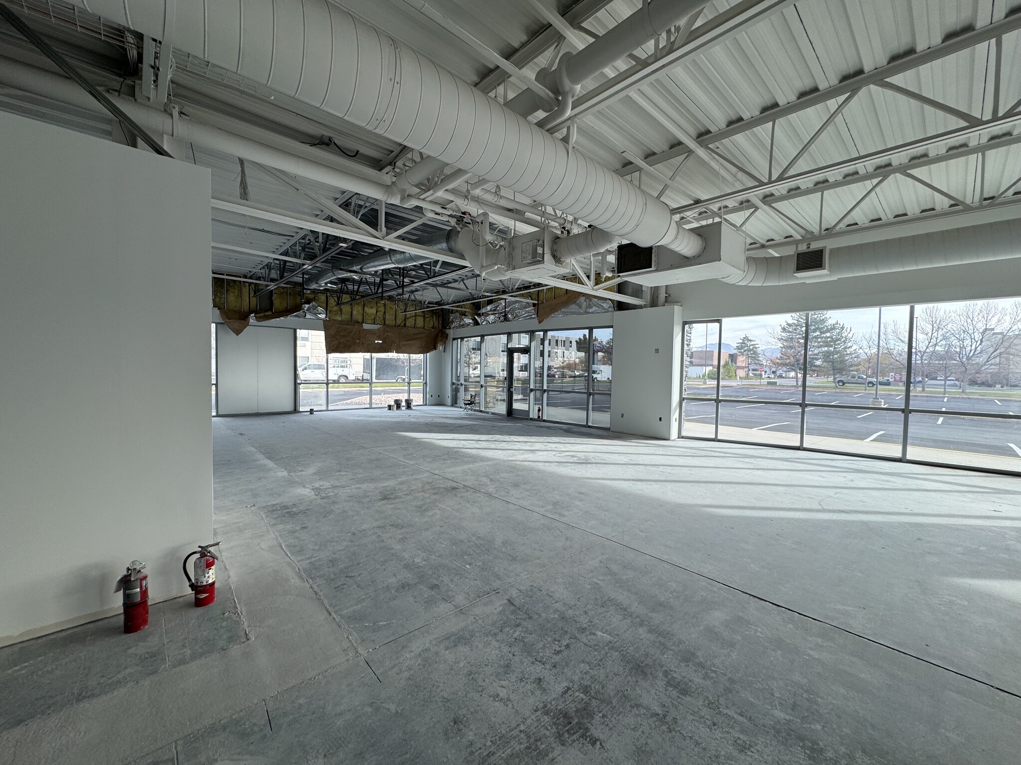 255 Admiral Byrd Rd, Salt Lake City, UT for lease Interior Photo- Image 1 of 6