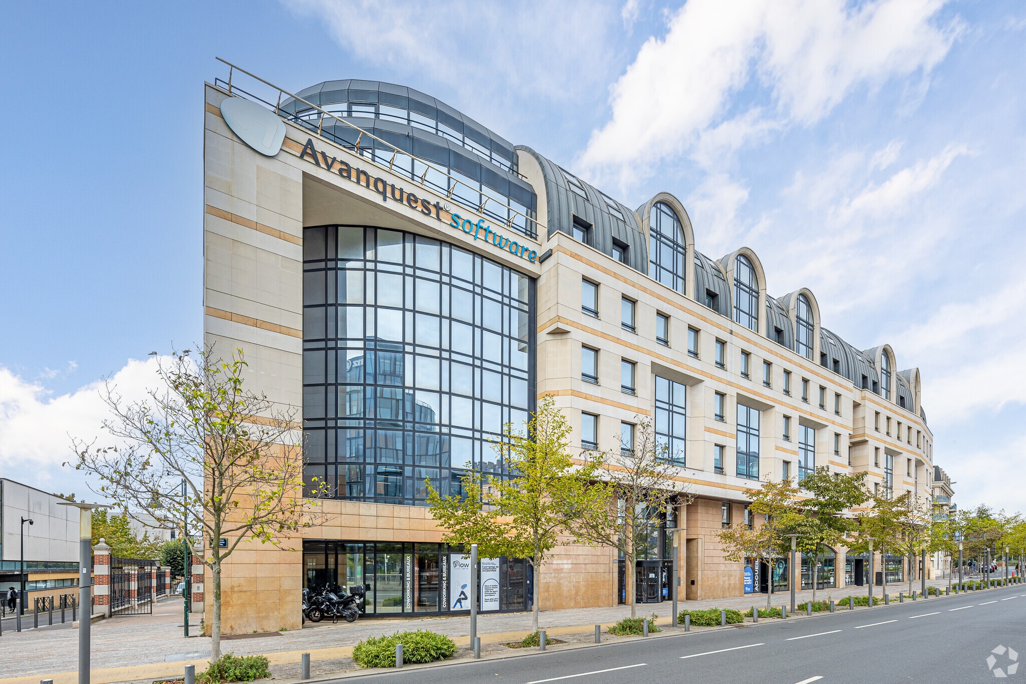 89-91 Boulevard National, La Garenne-Colombes for lease Primary Photo- Image 1 of 3