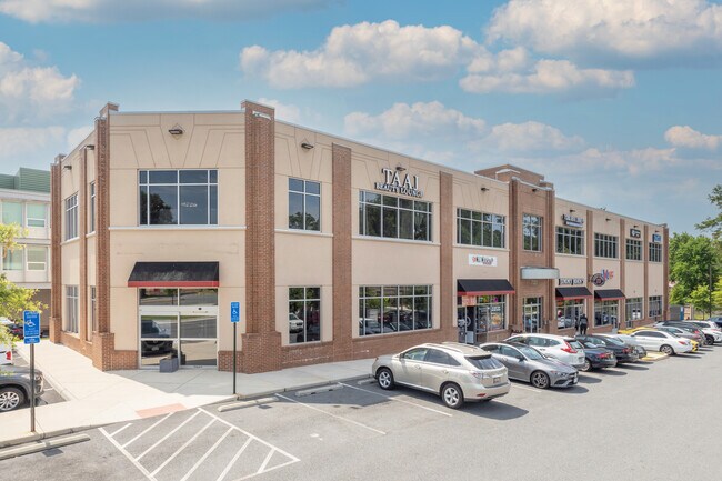 Plus de détails pour 7121 Leesburg Pike, Falls Church, VA - Commerce de détail à vendre